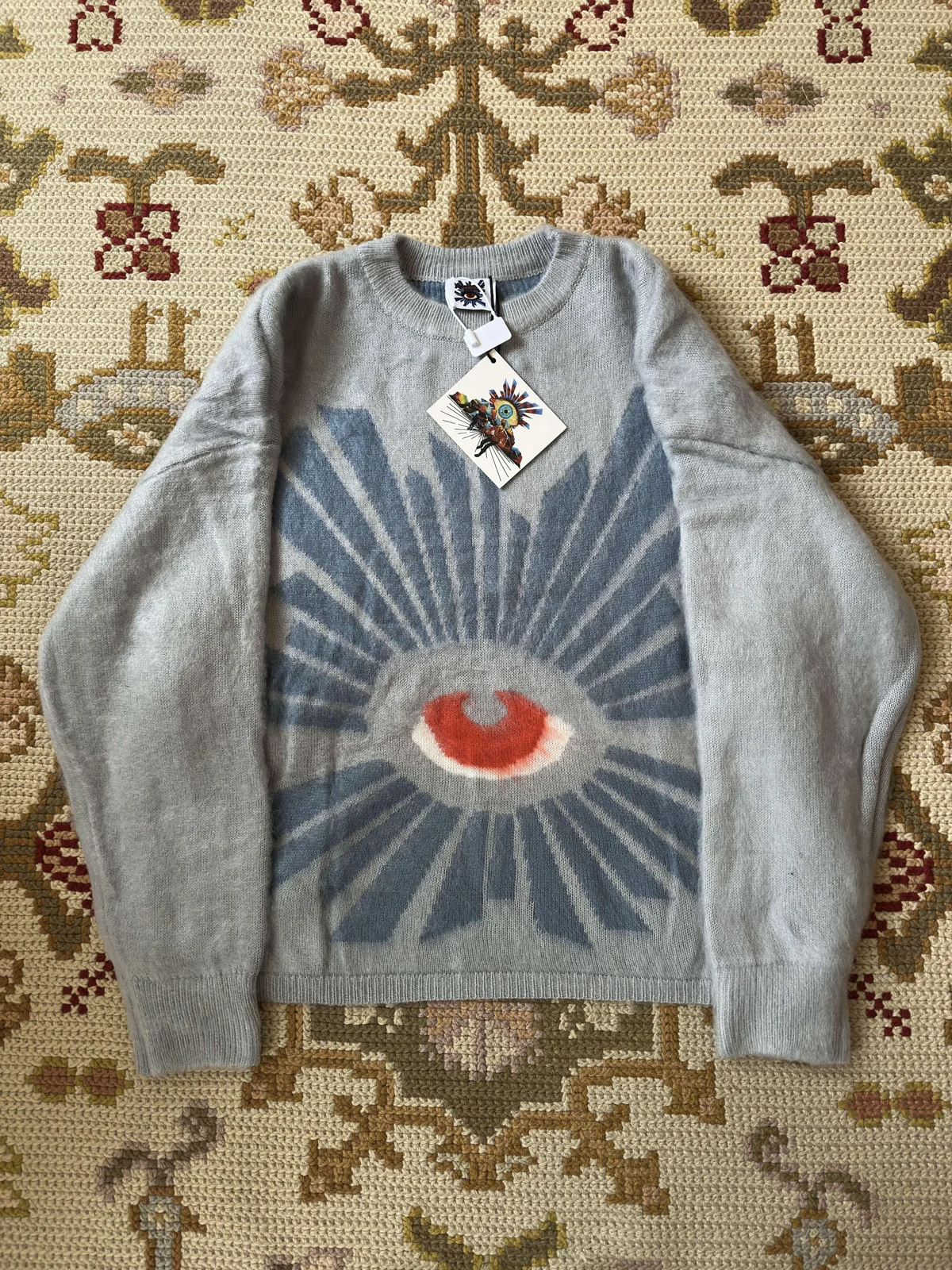 Bluza z okrągłym dekoltem AMI Paris z grafiką w kształcie serca